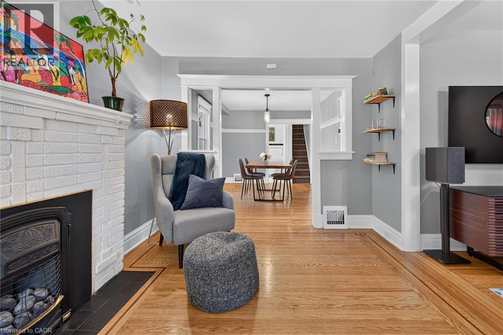 163 HESS Street S - 12