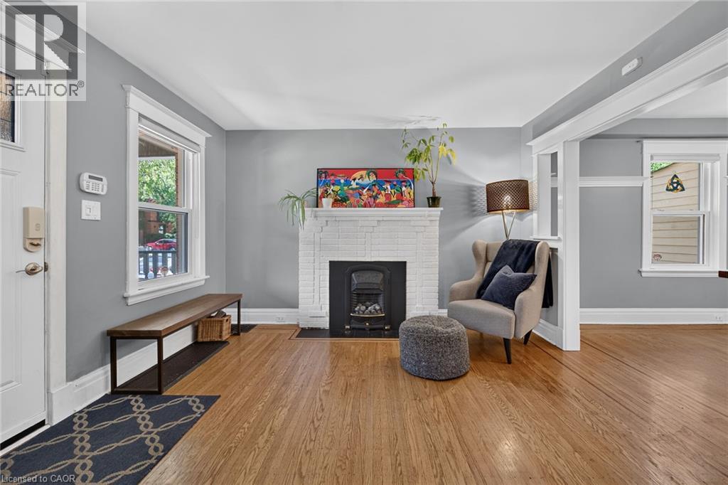 163 HESS Street S - 13