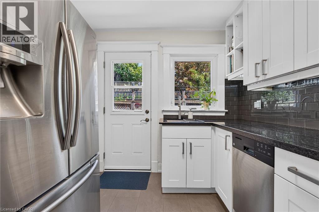 163 HESS Street S - 18