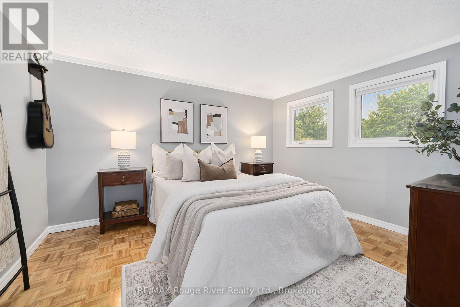 12 GOLDRING DRIVE - 27