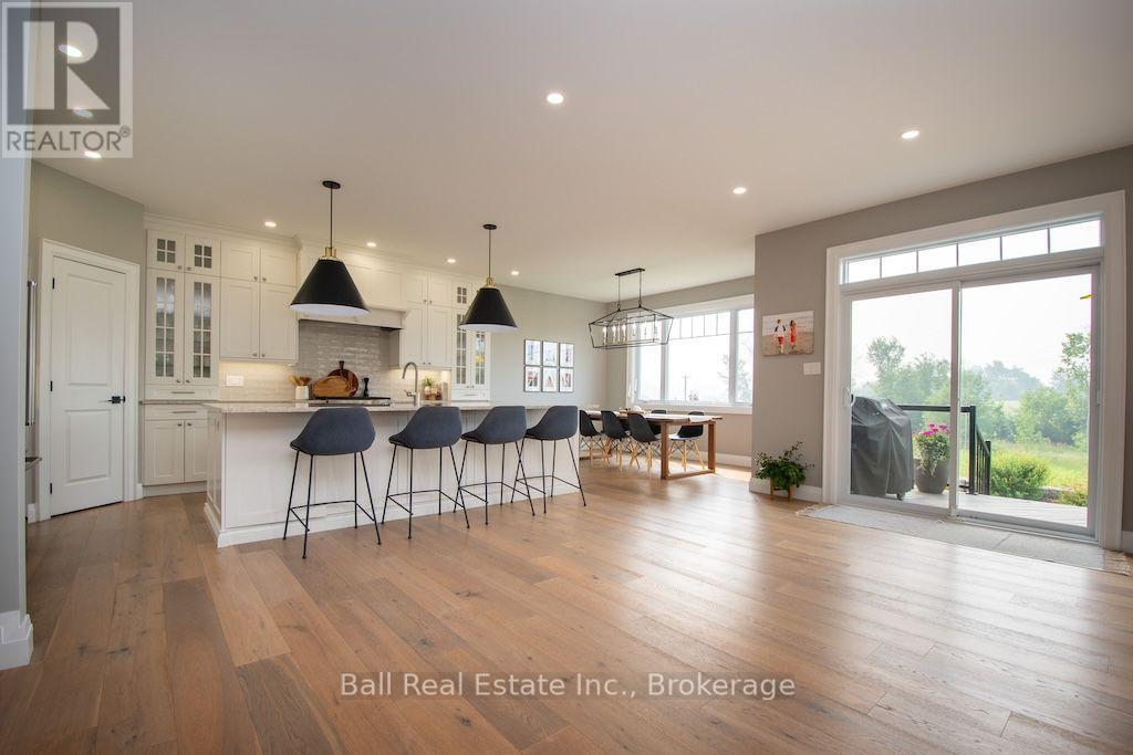 11 KINGDON AVENUE - 25