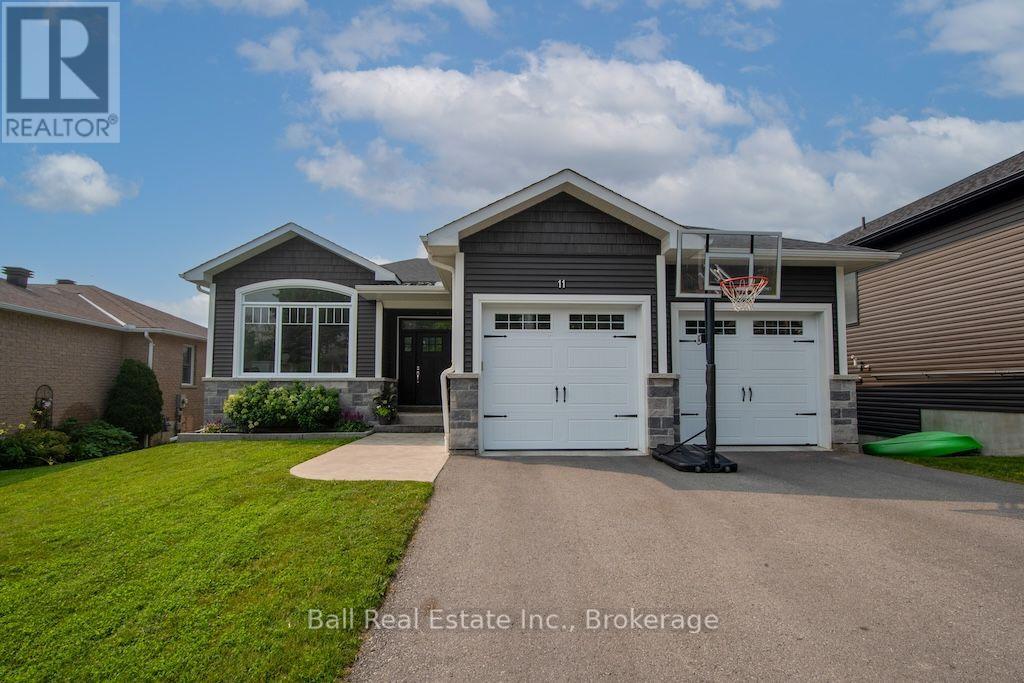11 KINGDON AVENUE - 4