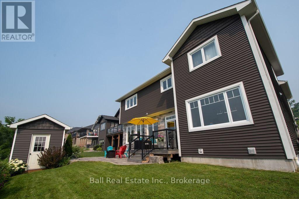 11 KINGDON AVENUE - 49