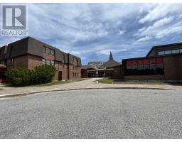 Unit 1 - 75 Tiffany Court thumbnail 2