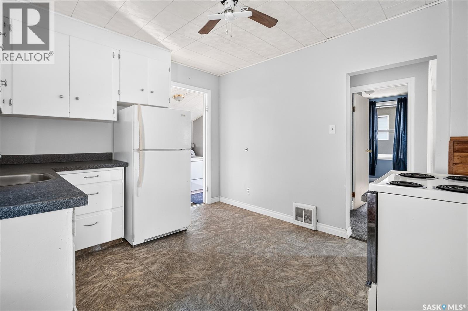 40 Iroquois STREET E - Image 26