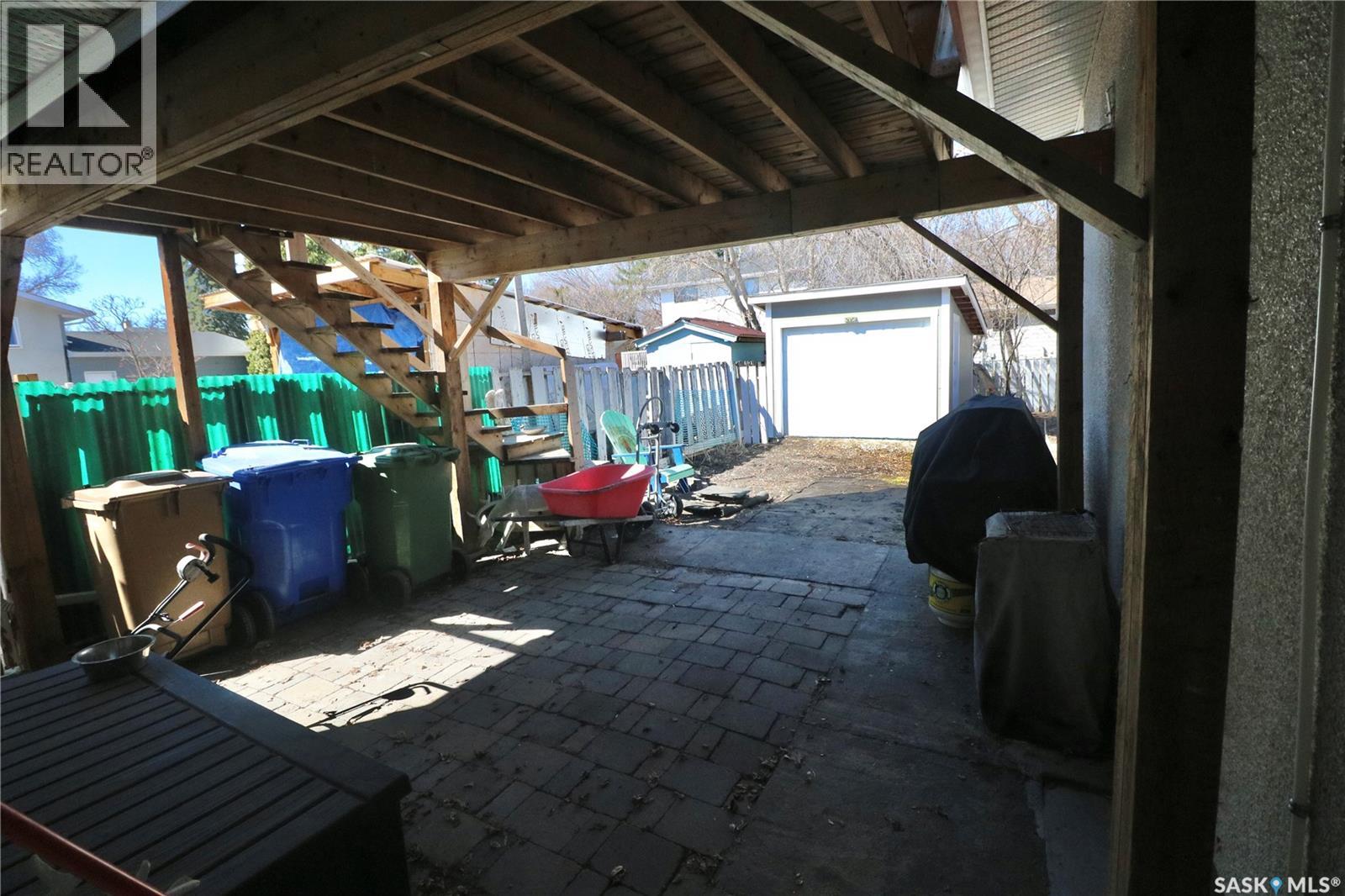 3920 Montague STREET - Image 16