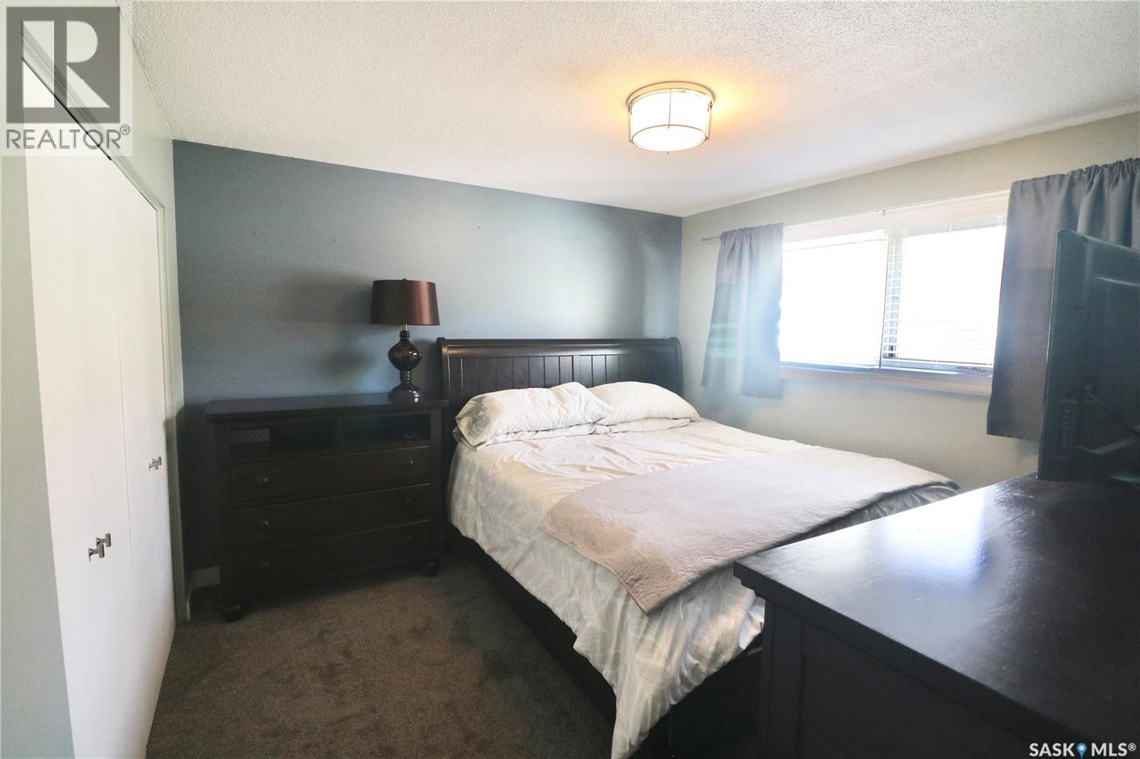 3920 Montague STREET - Image 8