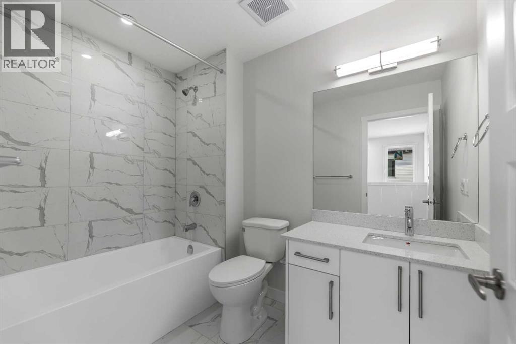#803 90 Corner Meadows Manor NE - 25