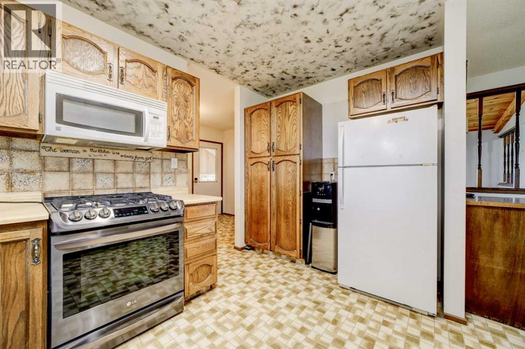 5421 Range Road 29-1 - 23