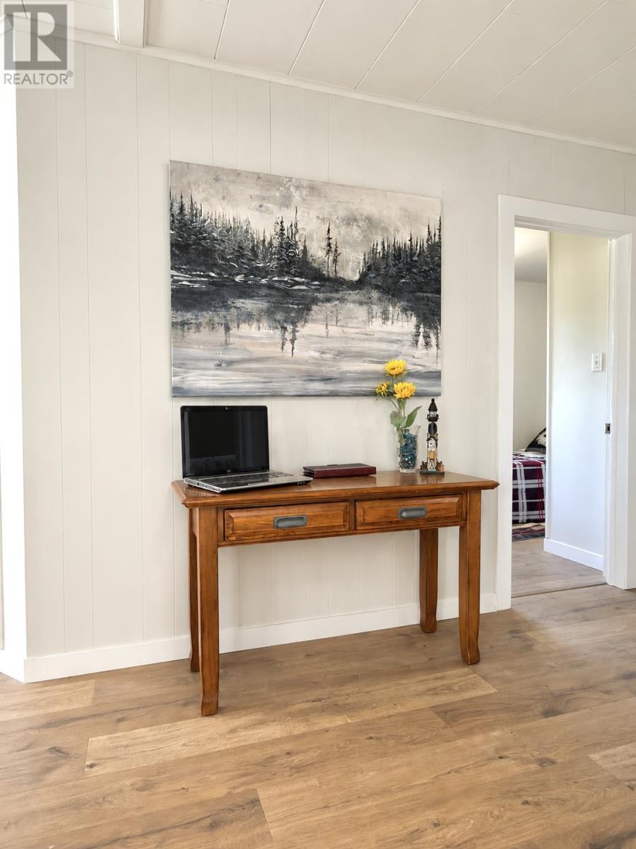 953 SMITH SOUND Road - Image 16