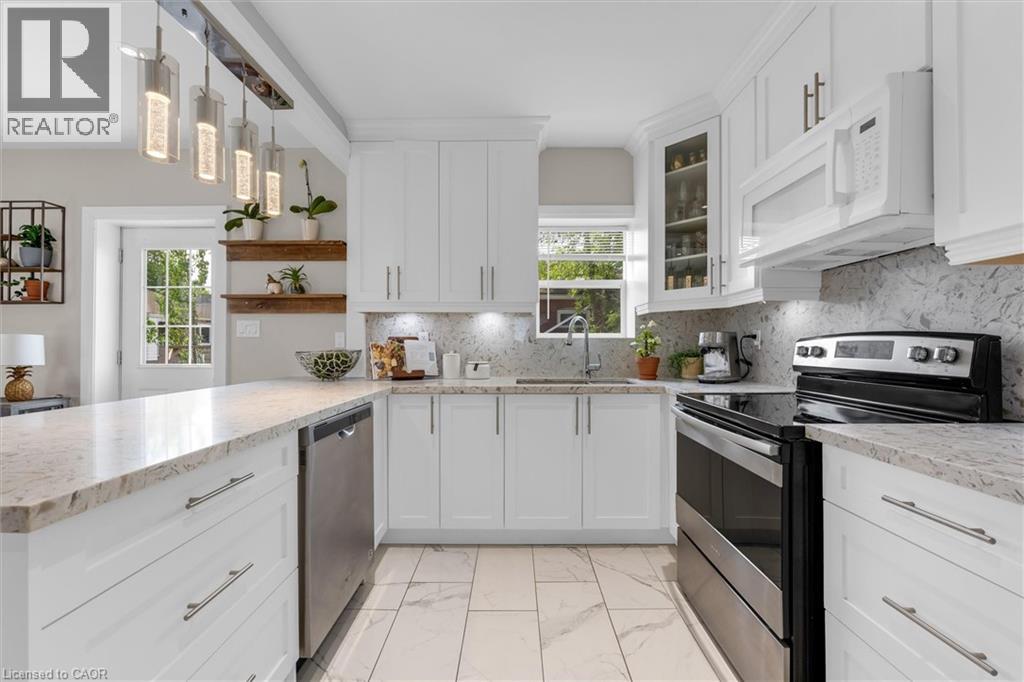 196 CAMPBELL Avenue - 13