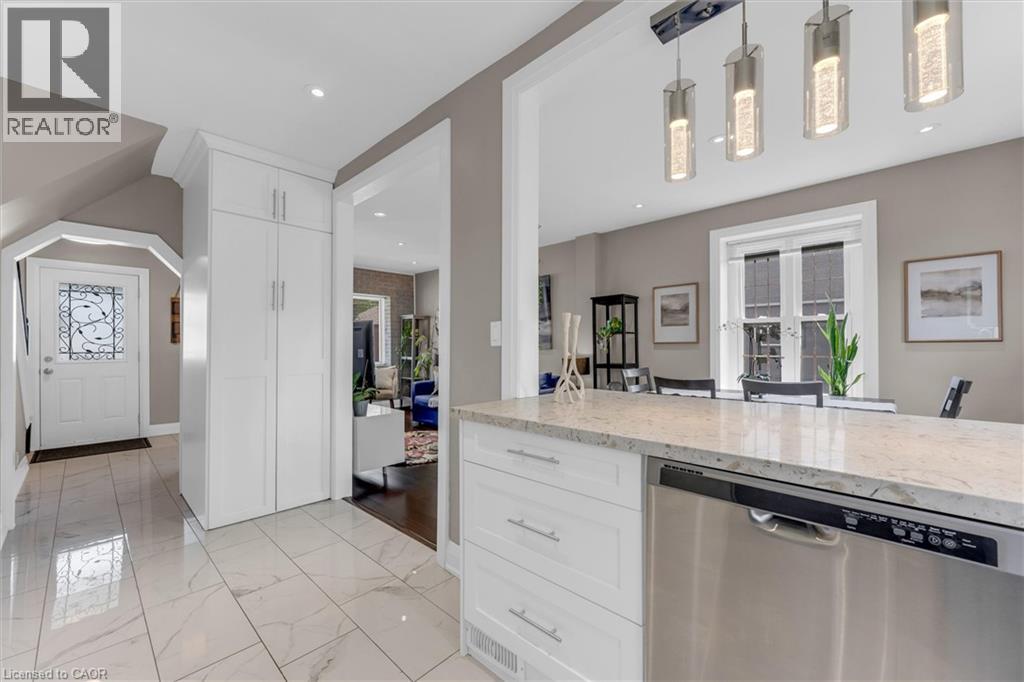 196 CAMPBELL Avenue - 15