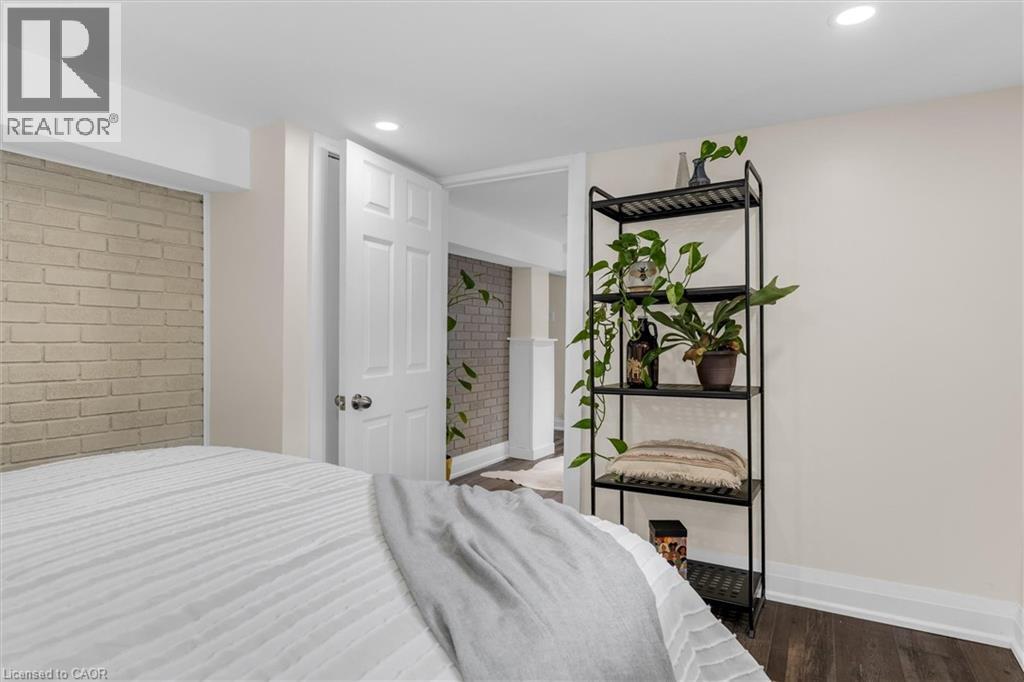196 CAMPBELL Avenue - 29