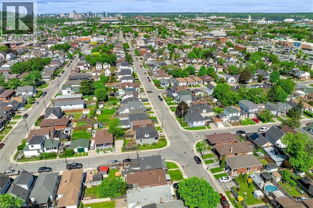 196 CAMPBELL Avenue - 42
