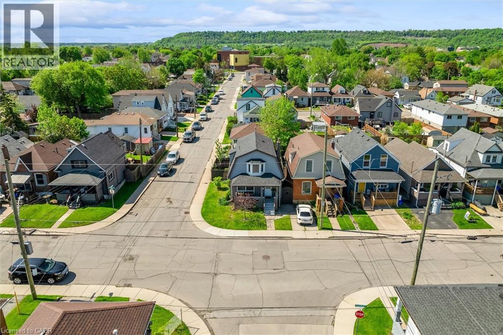 196 CAMPBELL Avenue - 38