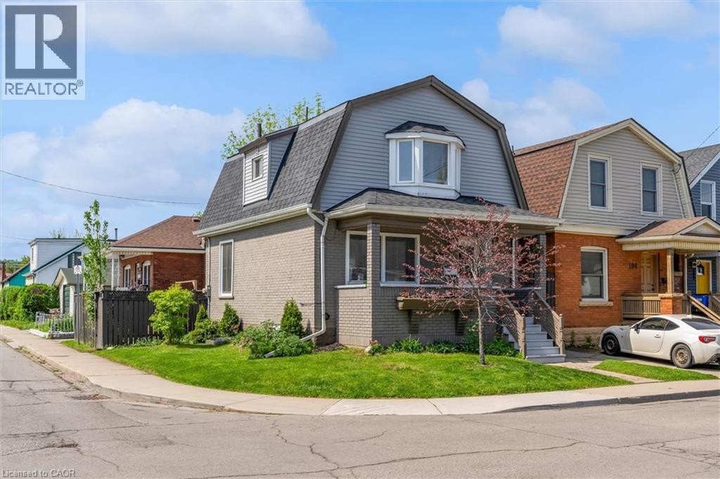 196 CAMPBELL Avenue - 1