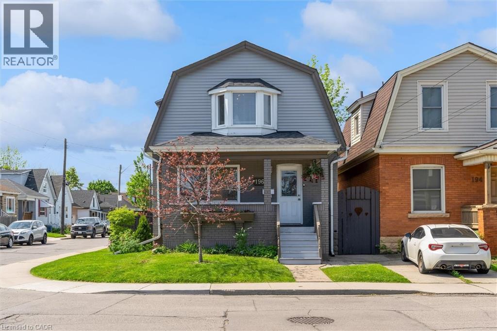 196 CAMPBELL Avenue - 2