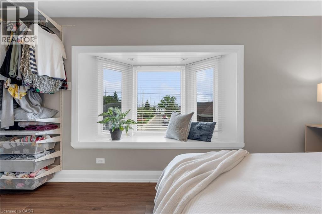 196 CAMPBELL Avenue - 24