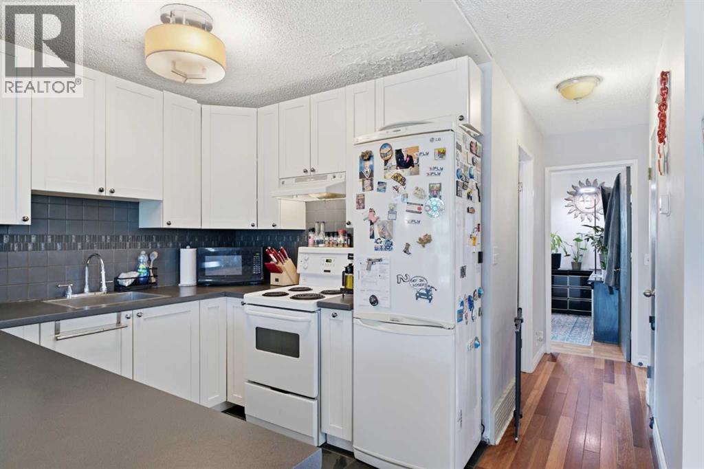 4227 49 Street NE - 18