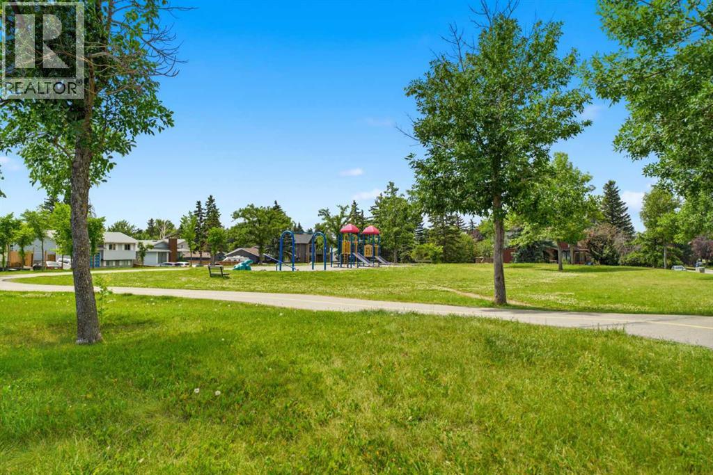 4227 49 Street NE - 44