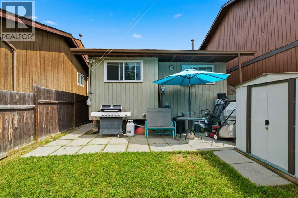 4227 49 Street NE - 41