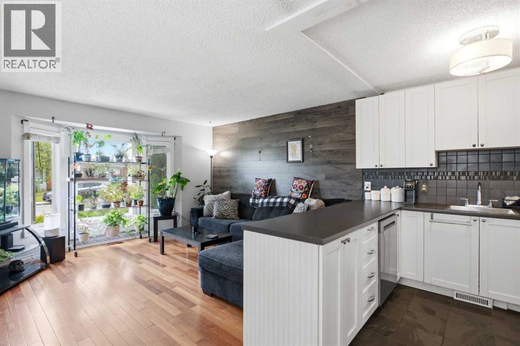 4227 49 Street NE - 14