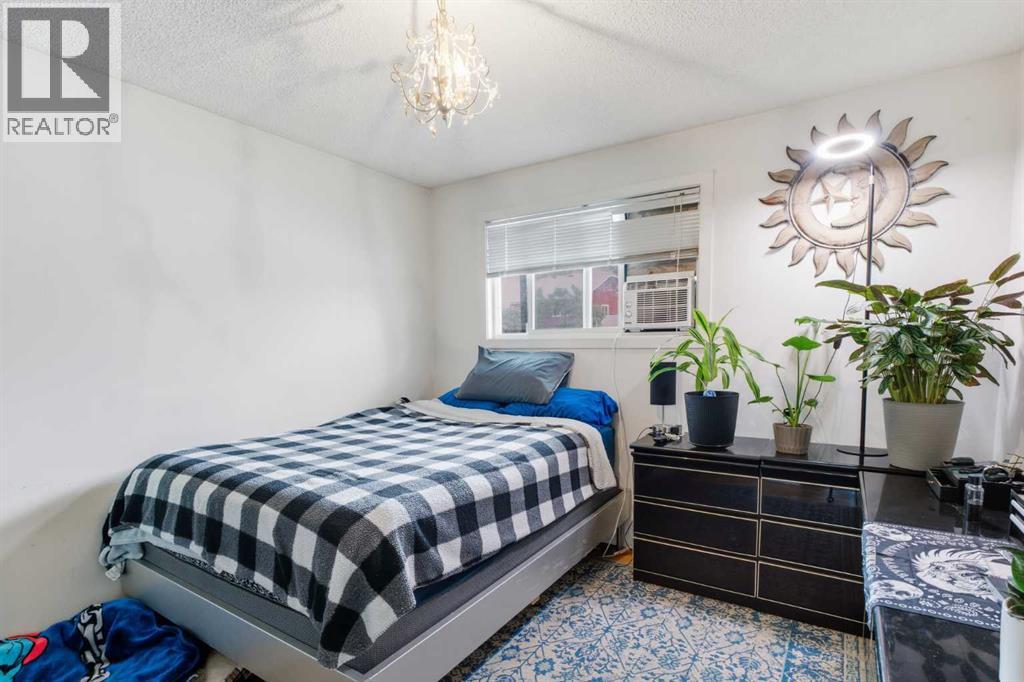 4227 49 Street NE - 21