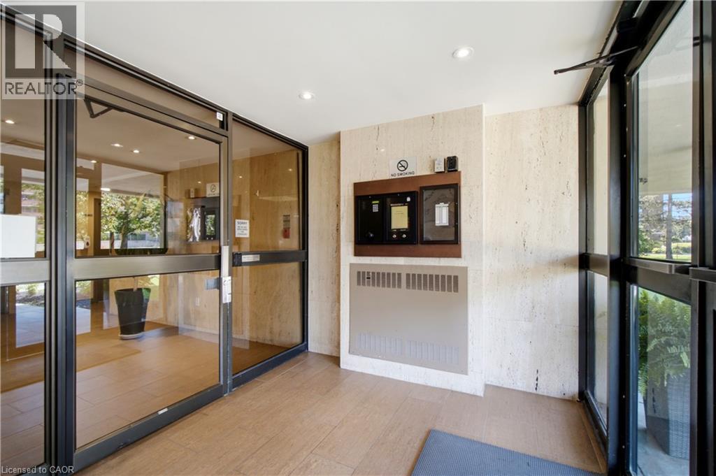 #1102 3120 KIRWIN Avenue - 4