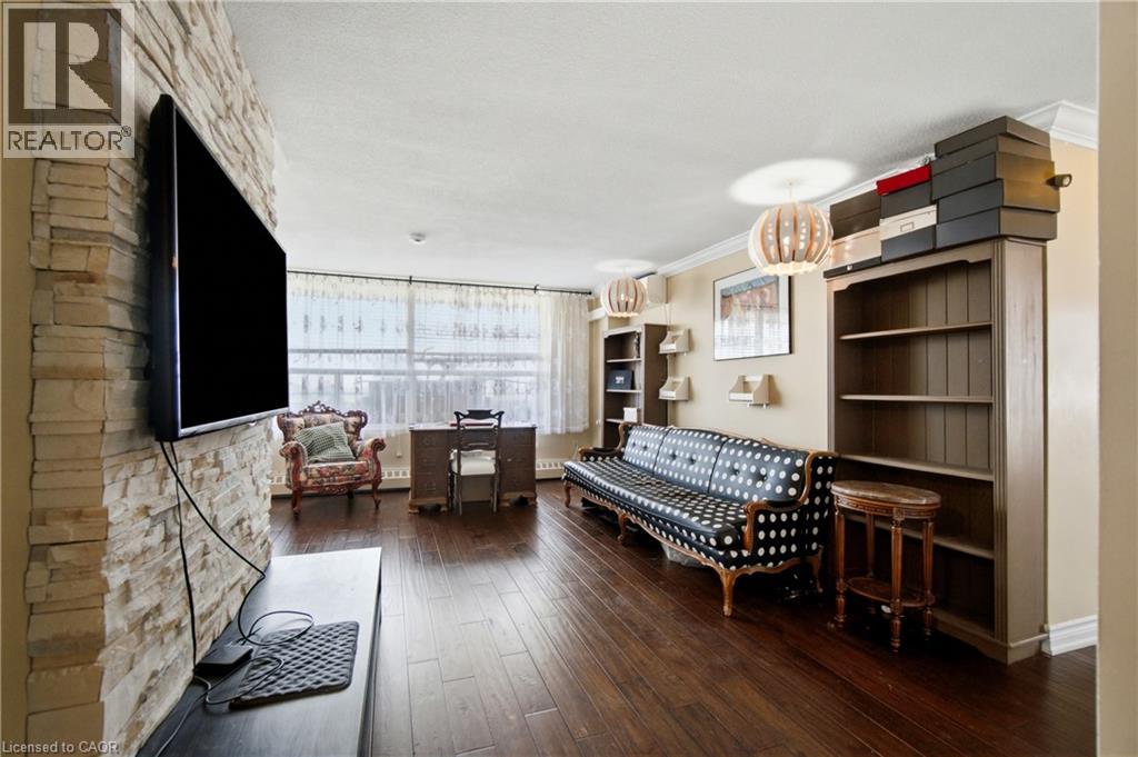 #1102 3120 KIRWIN Avenue - 8