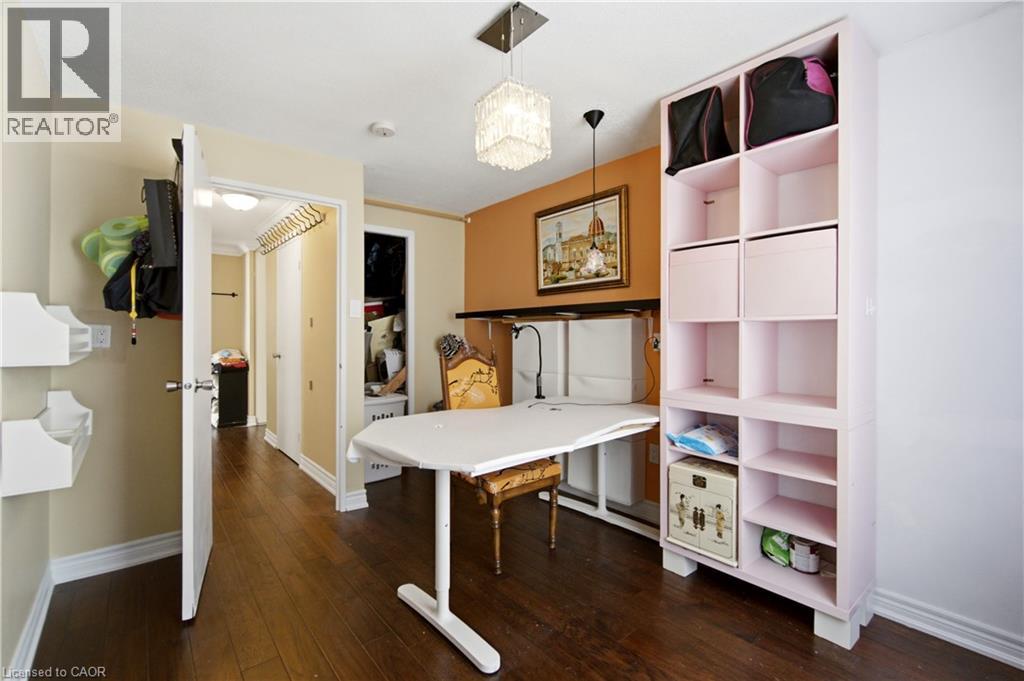#1102 3120 KIRWIN Avenue - 22