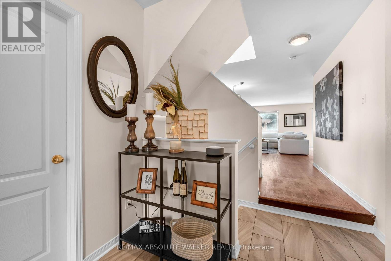 32 ROBERGE CRESCENT - 3