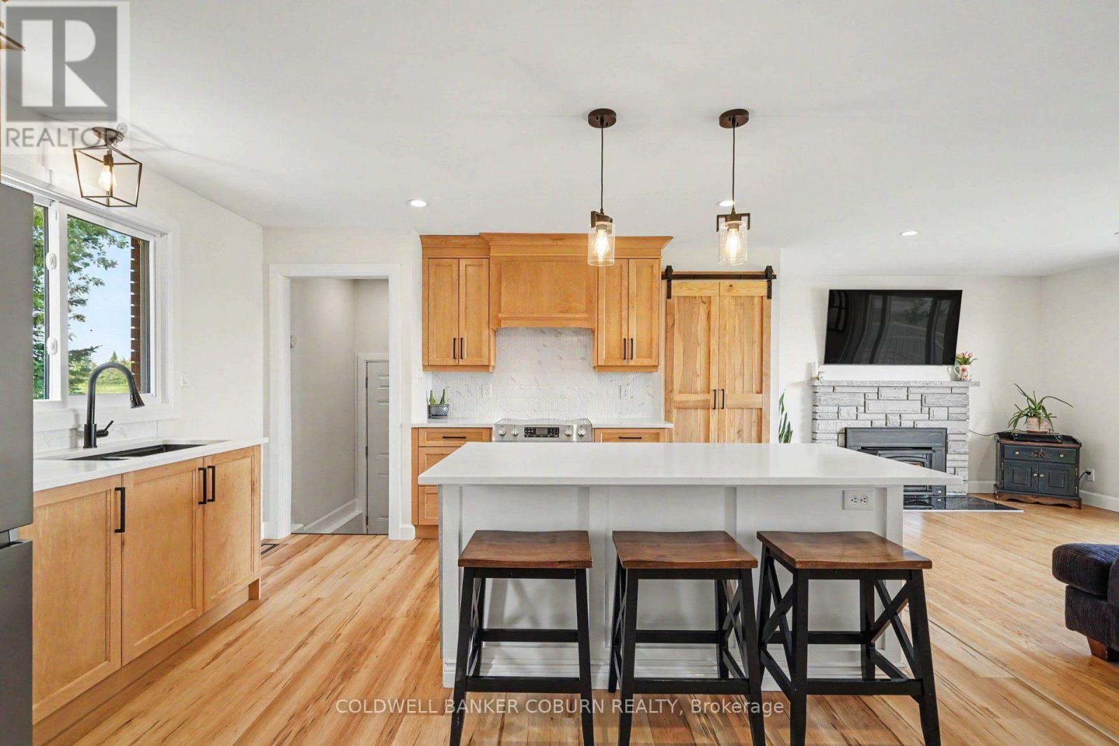 11895 CLOVERDALE ROAD - 7