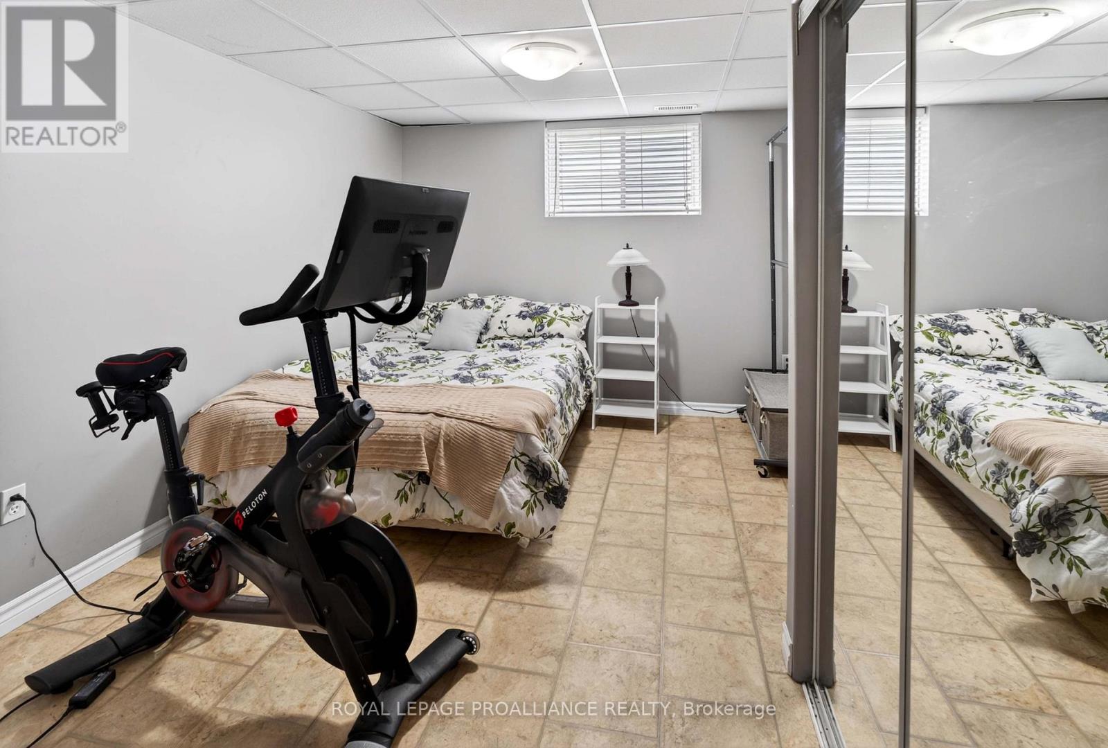733 TANNER DRIVE - 19