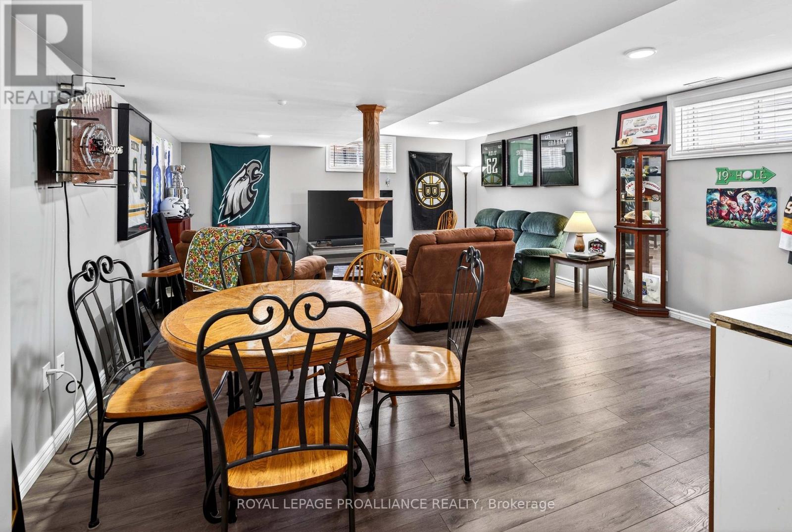 733 TANNER DRIVE - 20