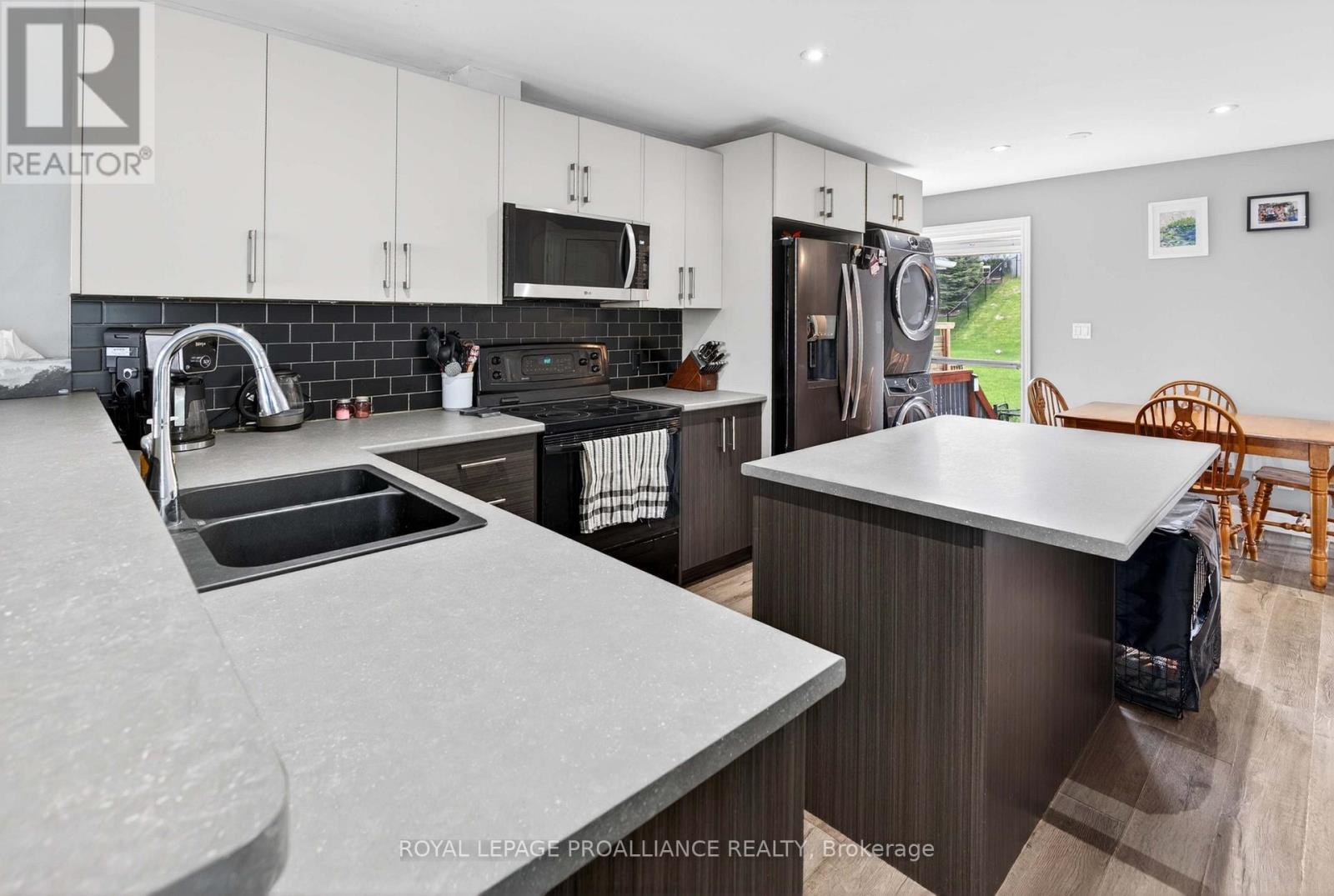 733 TANNER DRIVE - 8