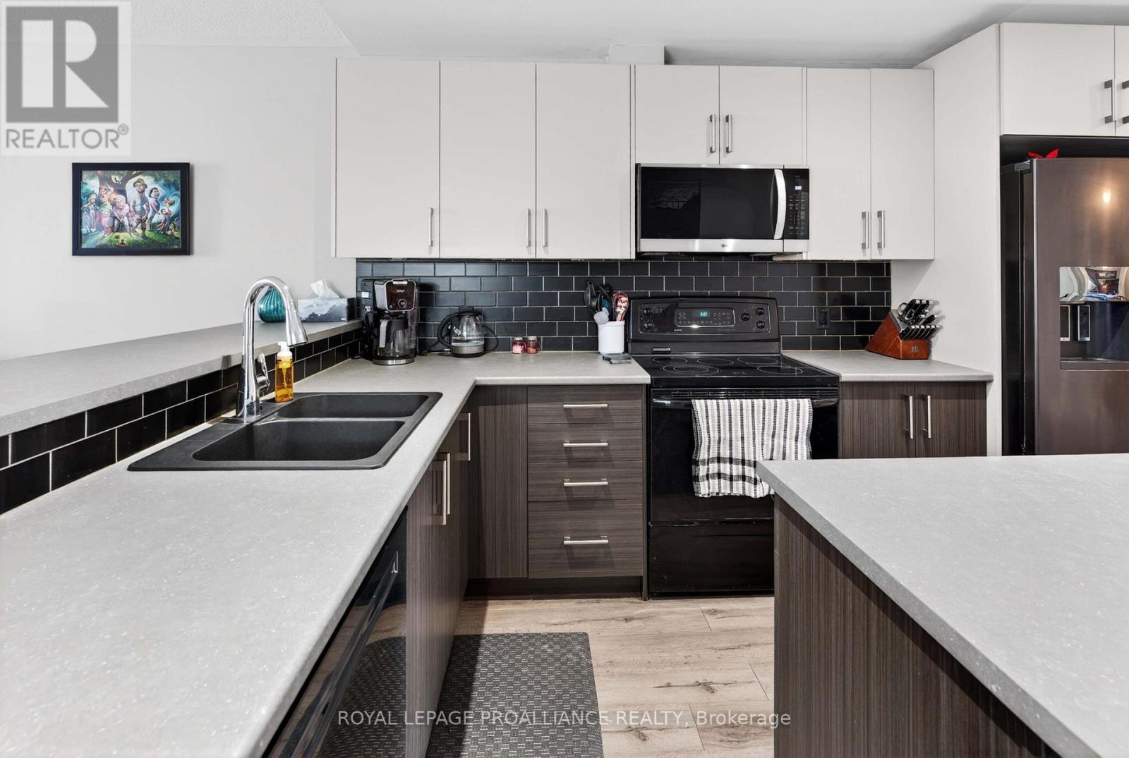 733 TANNER DRIVE - 9