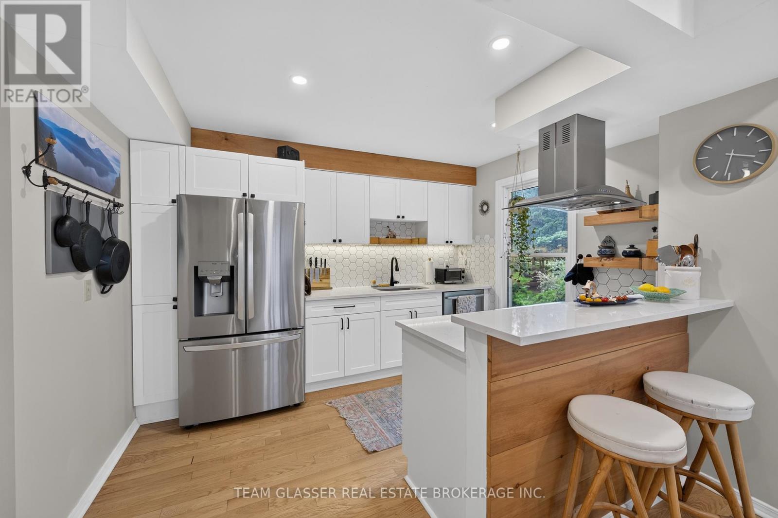 1642 ATTAWANDARON ROAD E - 10