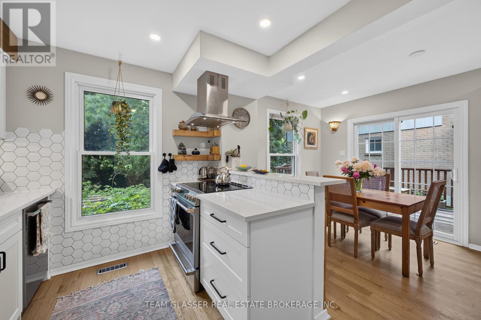 1642 ATTAWANDARON ROAD E - 14