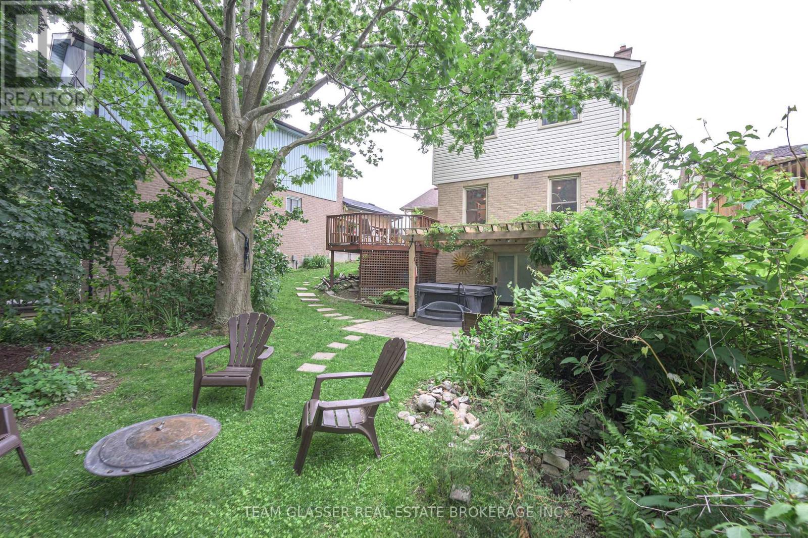 1642 ATTAWANDARON ROAD E - 40