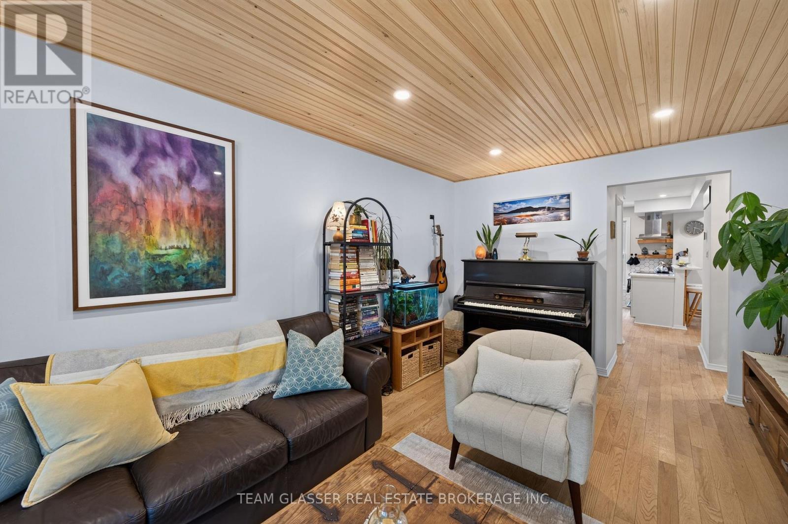 1642 ATTAWANDARON ROAD E - 7