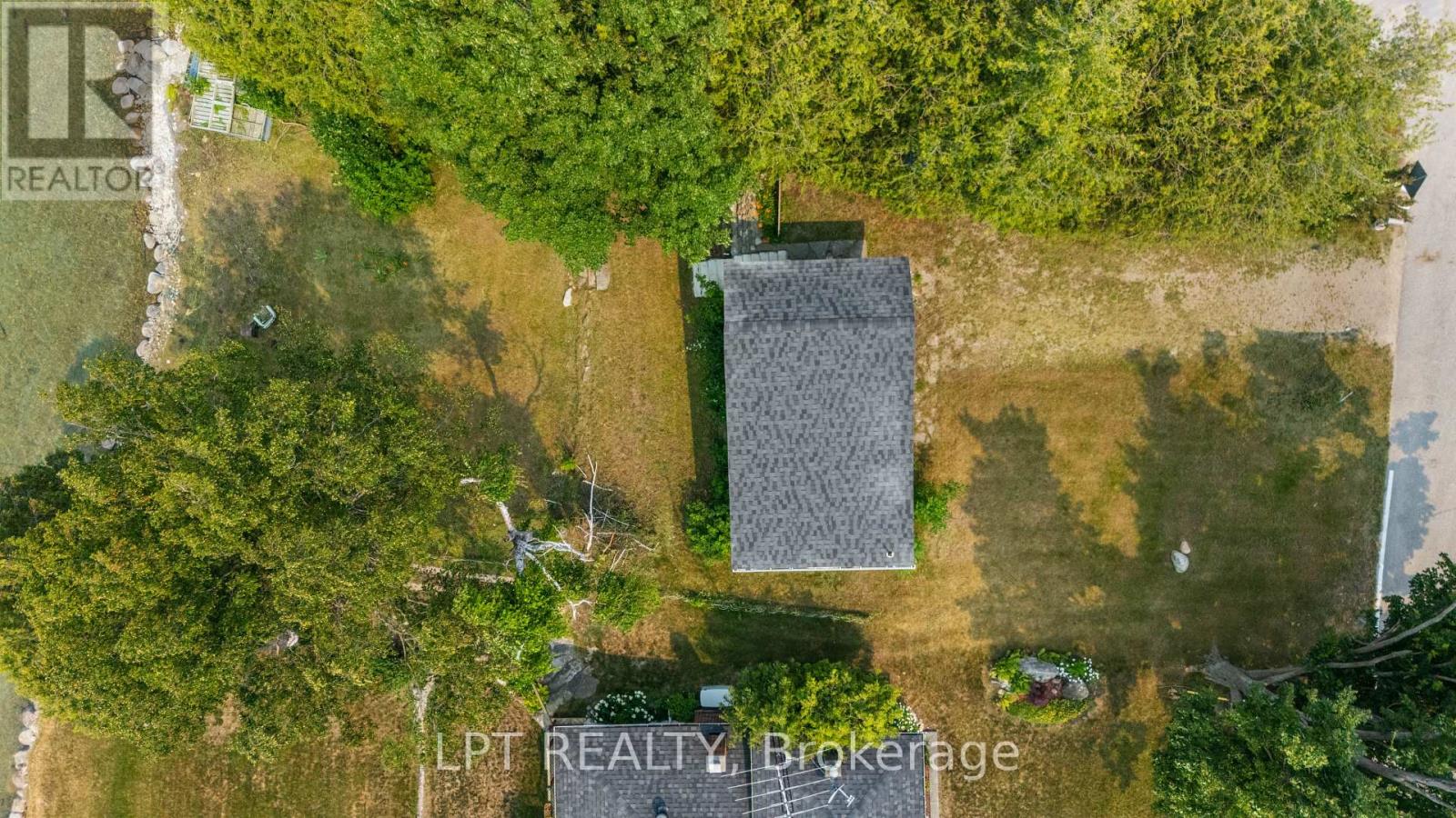 47 MOON POINT DRIVE - 27