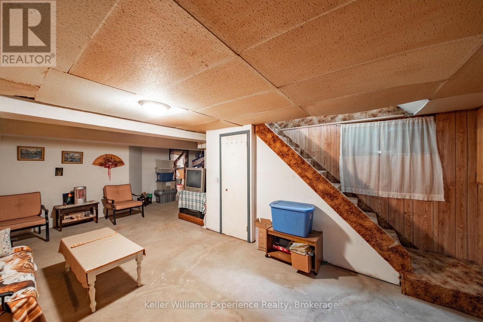 28 HARRIET STREET - 12
