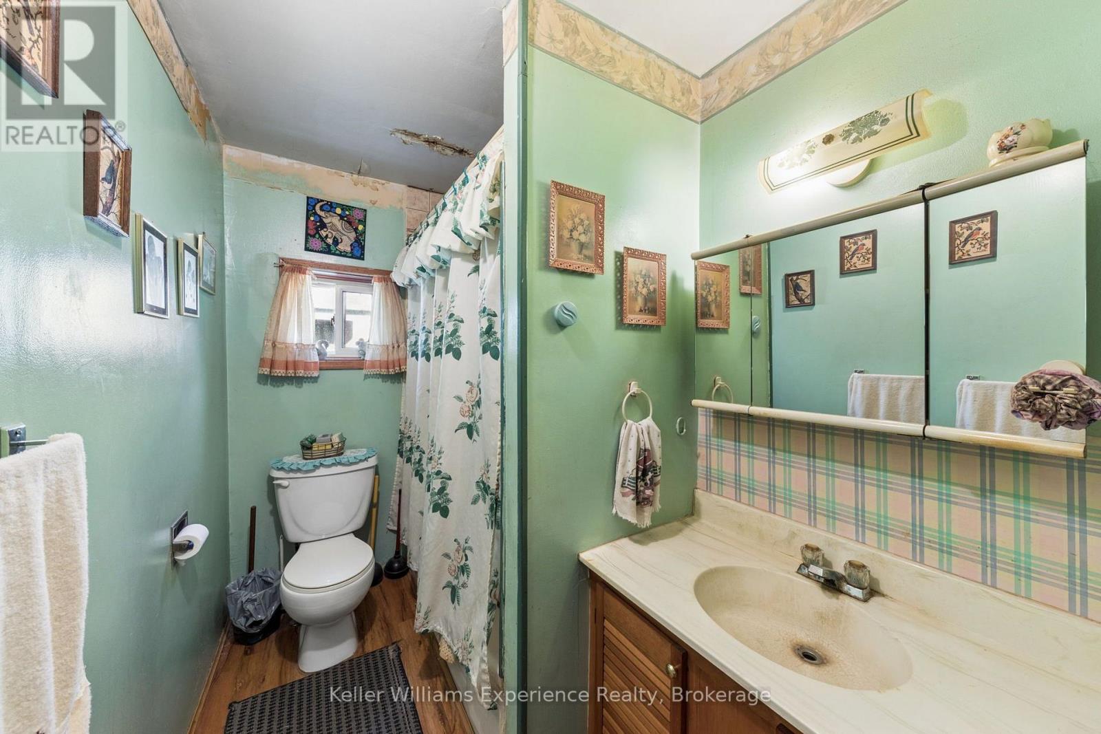 28 HARRIET STREET - 7
