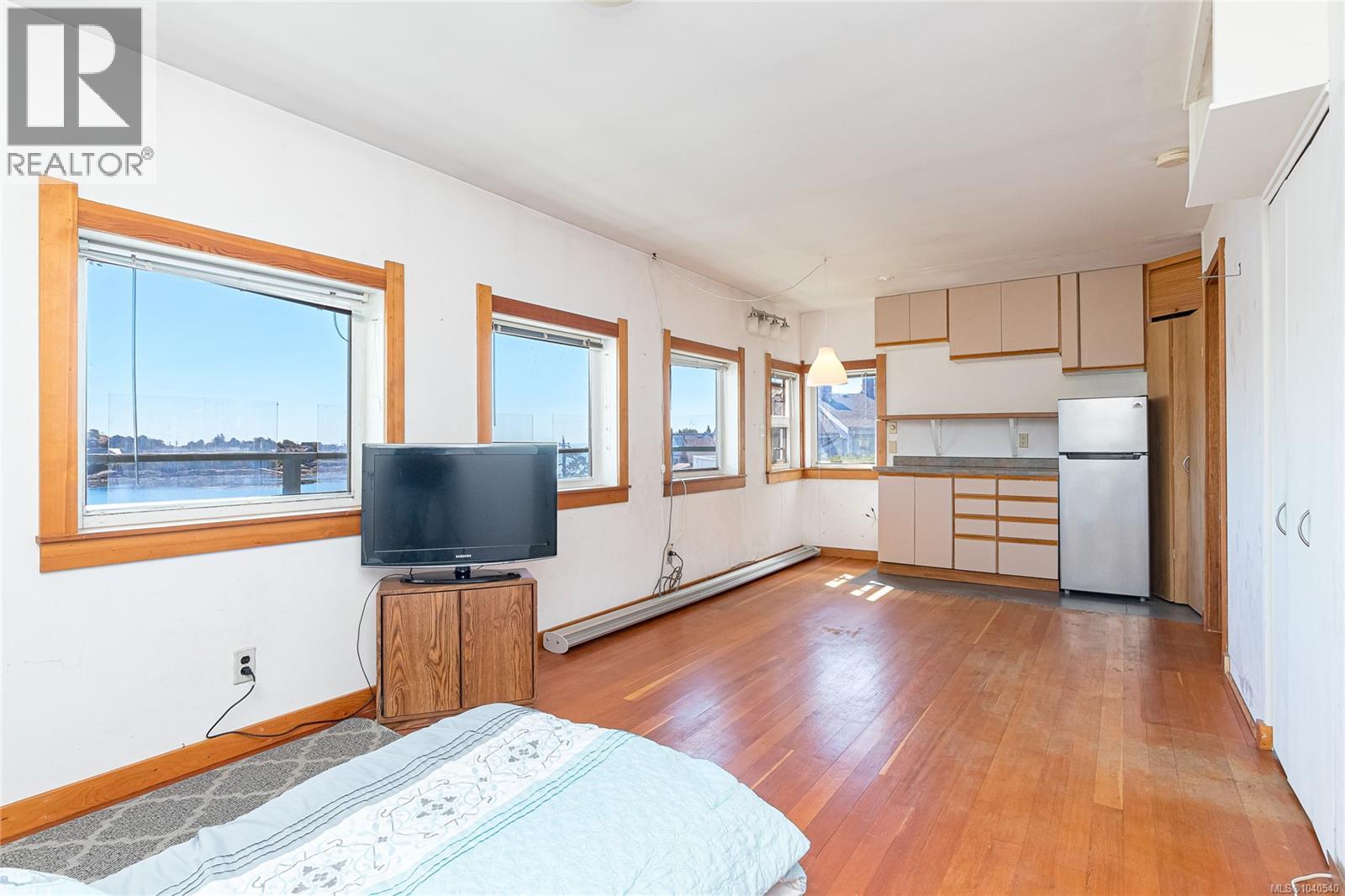 157 Robertson St - 21