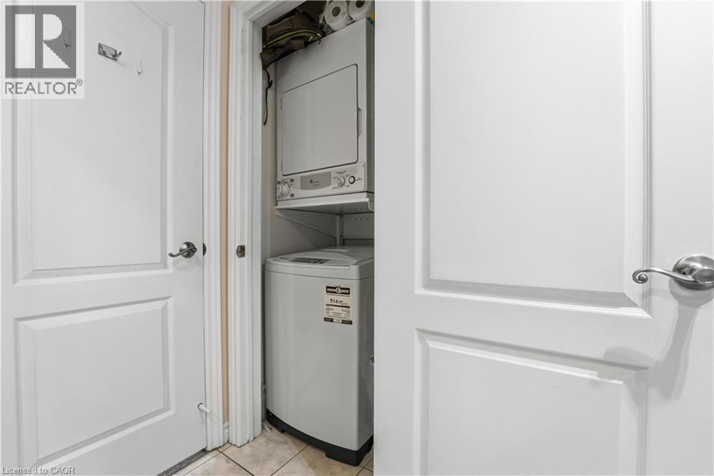 #802 135 JAMES Street S - 20