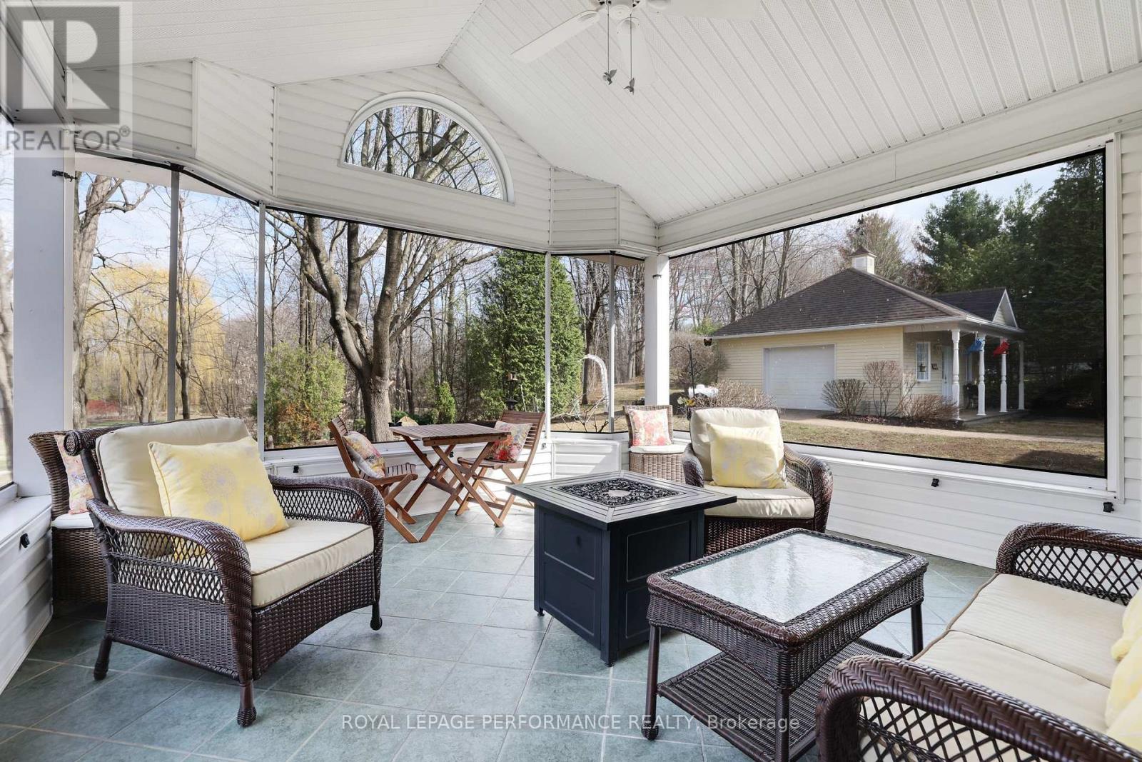 951 GOLF CLUB ROAD - 18