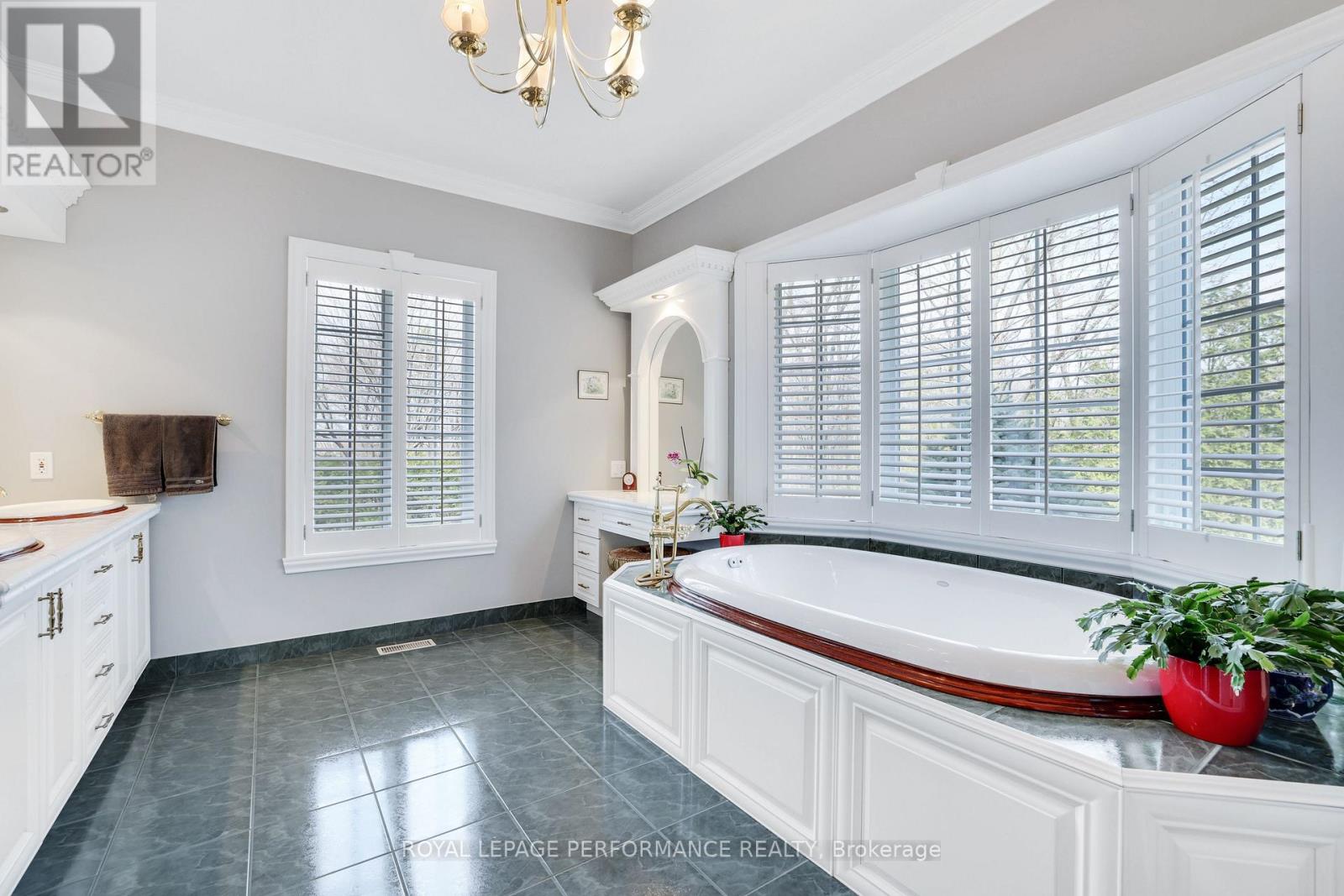 951 GOLF CLUB ROAD - 21