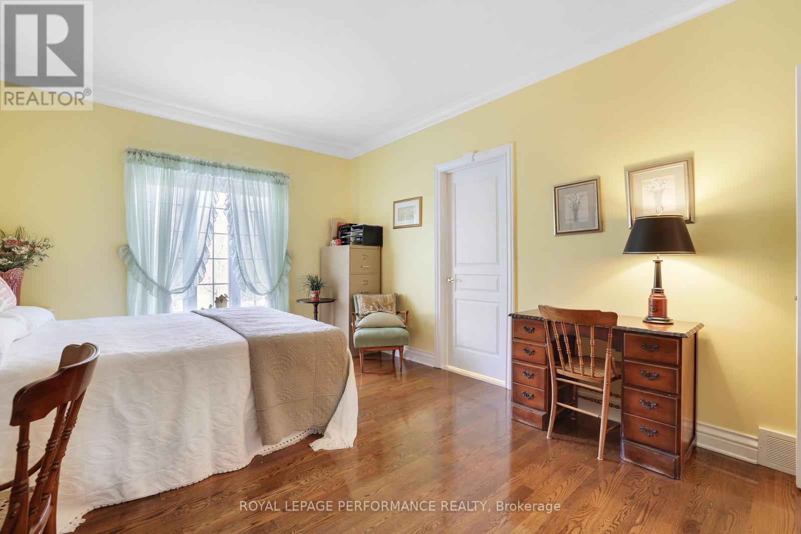 951 GOLF CLUB ROAD - 23