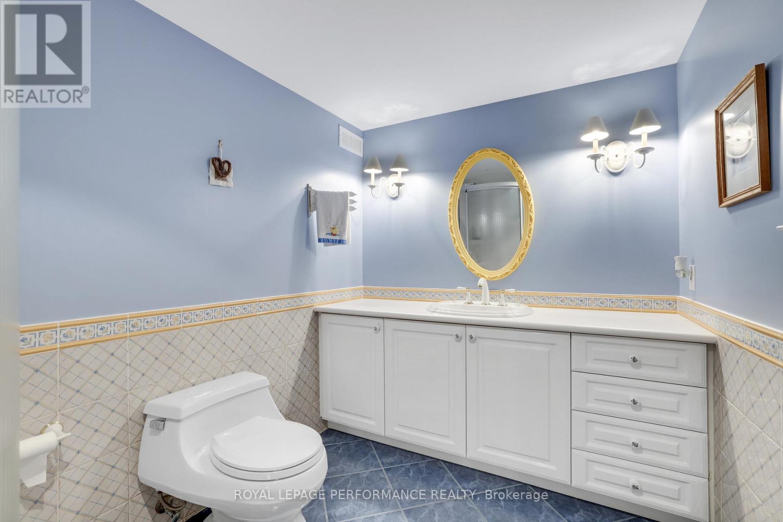 951 GOLF CLUB ROAD - 34