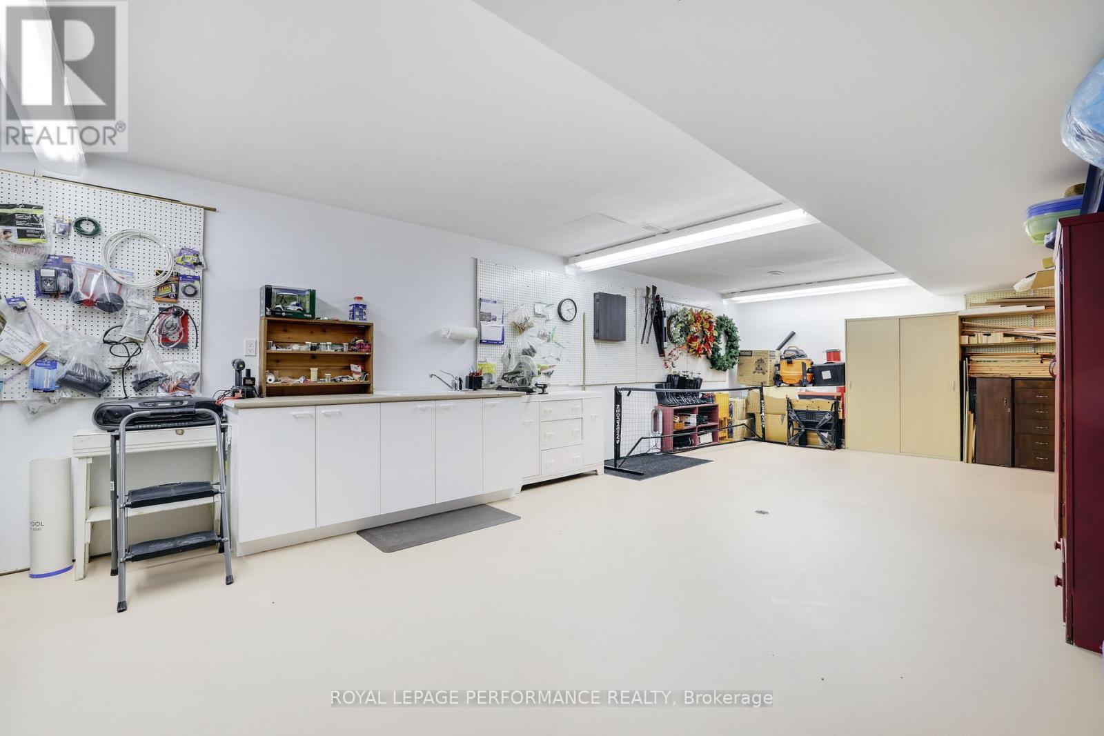 951 GOLF CLUB ROAD - 38